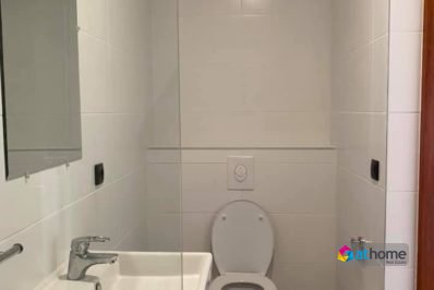 Moderne beneden Woning te Huur op Centraal Gelegen Locatie-8-398x266