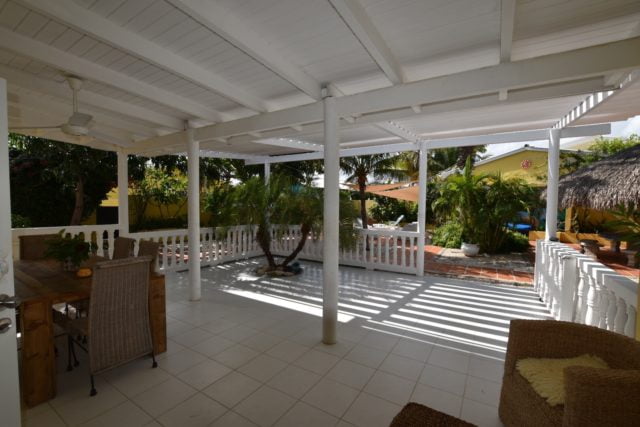en-Mooie-tropische-Bungalow-te-Santa-Catharina-Curacao-te-Huur-67340-15