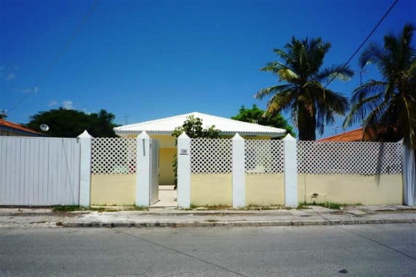 en-Te-huur-studentenwoning-op-Curacao-in-Punda-22391-2