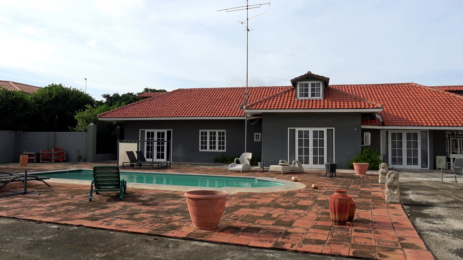 Ruime Tropenvilla te Koop in Julianadorp CuracaoRuime Tropenvilla te