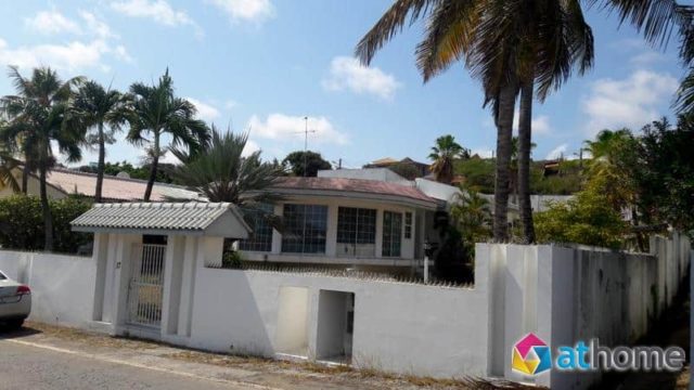 83159-en-Ruime-villa-te-koop-Janwe-Curacao-1