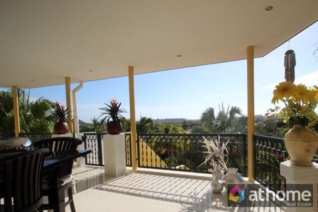 Prachtige-Villa-op-Hoekperceel-met-geweldig-Uitzicht-in-Bottelier-te-Koop-112664-nl-18