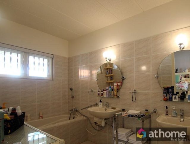 Prachtige-Villa-op-Hoekperceel-met-geweldig-Uitzicht-in-Bottelier-te-Koop-112664-nl-22