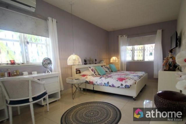 Prachtige-Villa-op-Hoekperceel-met-geweldig-Uitzicht-in-Bottelier-te-Koop-112664-nl-25