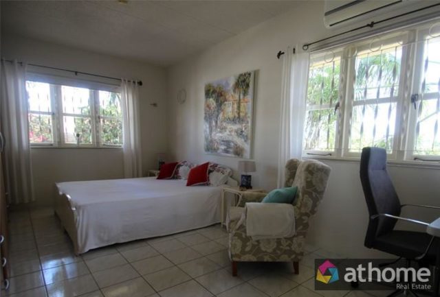 Prachtige-Villa-op-Hoekperceel-met-geweldig-Uitzicht-in-Bottelier-te-Koop-112664-nl-26