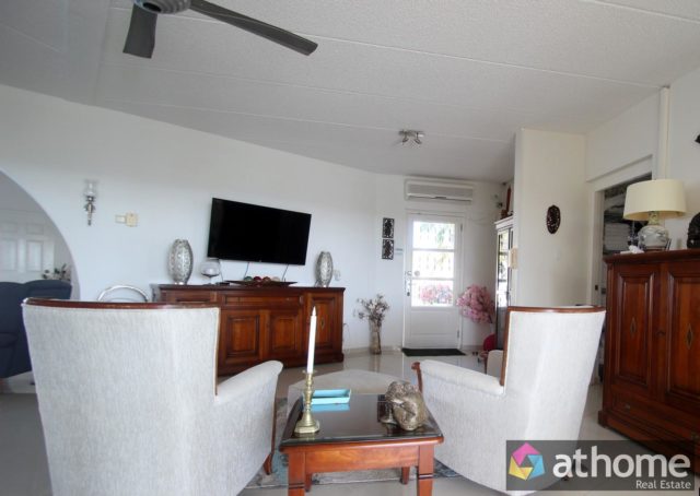 Prachtige-Villa-op-Hoekperceel-met-geweldig-Uitzicht-in-Bottelier-te-Koop-112664-nl-28