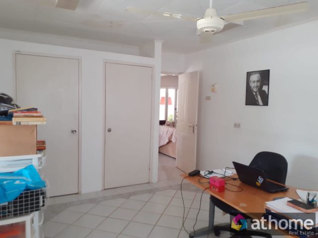 Woning-met-Zwembad-en-Appartement-in-Abrahamsz-te-Koop-112369-nl-9