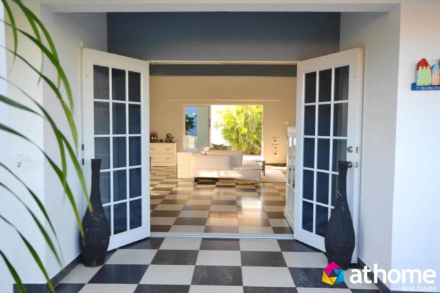 Gemeubileerde villa met zwembad Santa Catharina te huur 10