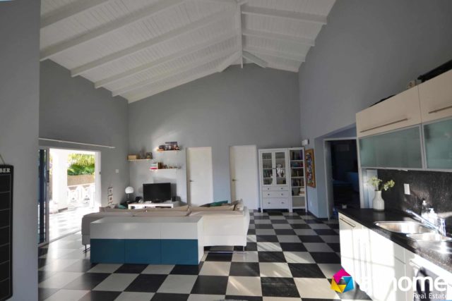 Gemeubileerde villa met zwembad Santa Catharina te huur 12