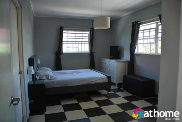 Gemeubileerde villa met zwembad Santa Catharina te huur 15