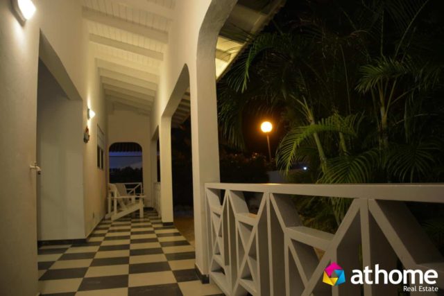 Gemeubileerde villa met zwembad Santa Catharina te huur 25