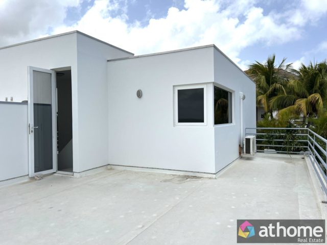 114657-Moderne-Villa-met-Prachtig-Uitzicht-in-Vista-Royal-Te-Huur-14