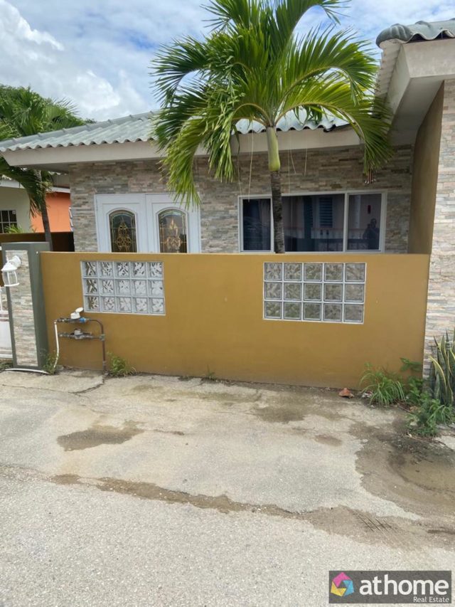 115059-Ruime-Woning-Met-Appartement-Sint-Michiels-Te-Koop-1