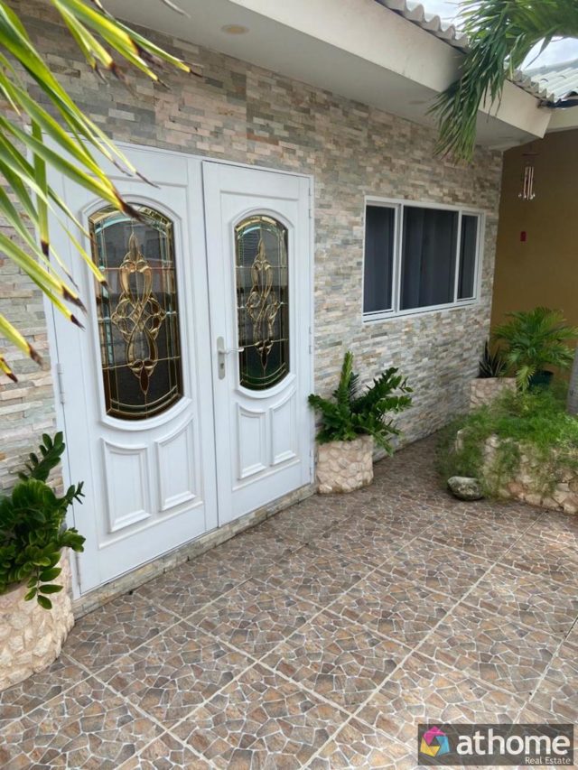 115059-Ruime-Woning-Met-Appartement-Sint-Michiels-Te-Koop-2