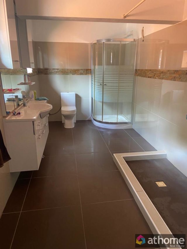 115059-Ruime-Woning-Met-Appartement-Sint-Michiels-Te-Koop-8