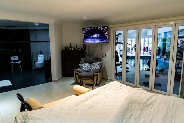 Luxe Exotische Villa met Inpandig Zwembad te Koop in Soto 16.-2048x1366