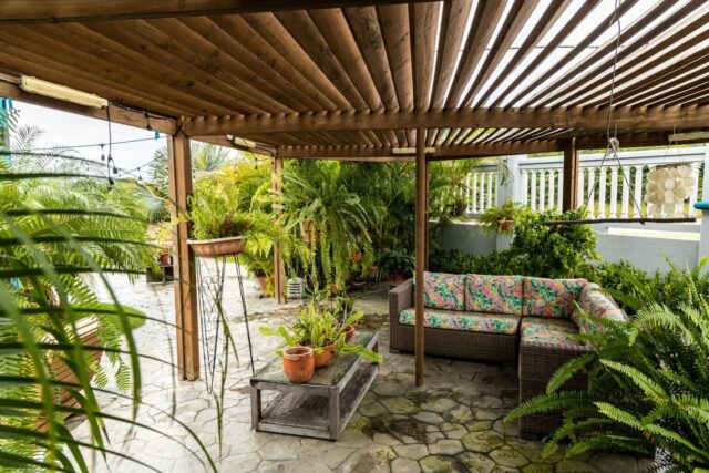 Luxe Exotische Villa met Inpandig Zwembad te Koop in Soto 5.-2048x1366