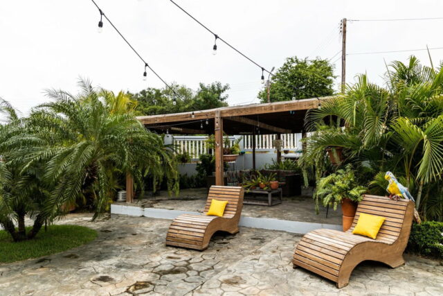 Luxe Exotische Villa met Inpandig Zwembad te Koop in Soto 6.-2048x1366