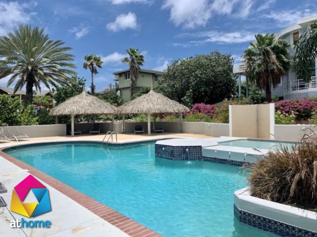 Mooie Villa op La Privada Resort te Huur Zwembad