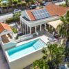 Luxe Villa met Zwembad en Appartement in Vista Royal te Koop