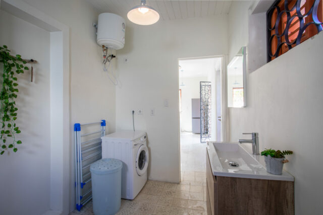 377A1141.Luxe Gemeubileerd Appartement te Otrobanda