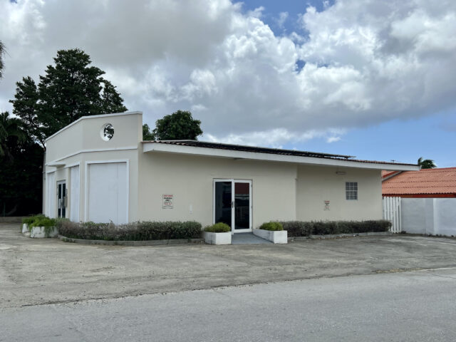 Commeriele unit te huur Caracasbaaiweg