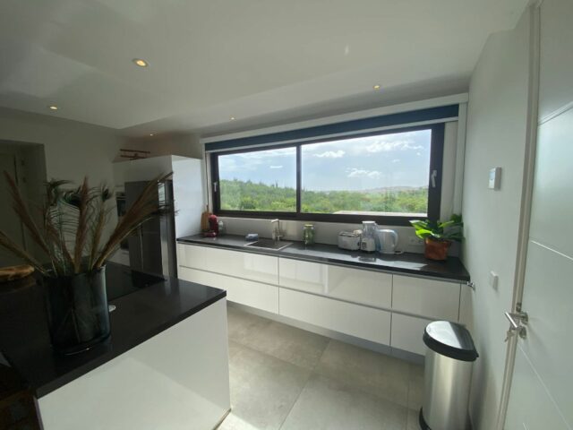 Modern Penthouse in Jan Sofat te Huur00007