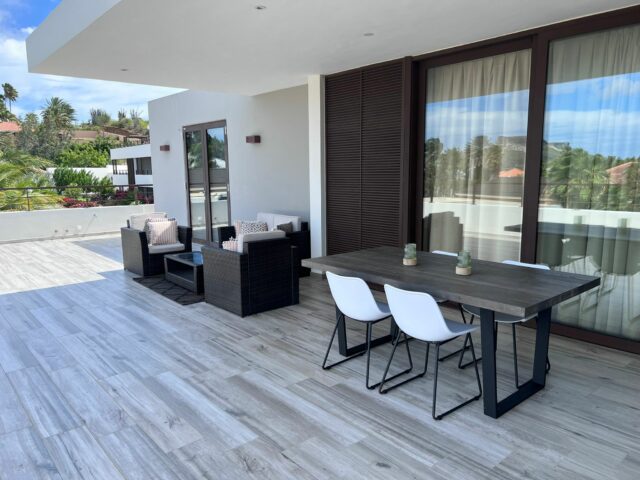 Modern Penthouse in Jan Sofat te Huur00016