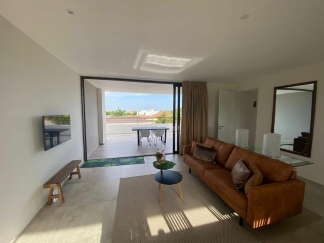 Modern Penthouse in Jan Sofat te Huur00020