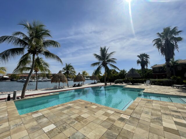 Prachtig Appartement met Privestrand en Zwembad in La Maya Te Koop00014