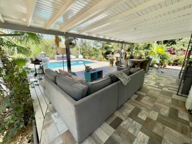 Sfeervolle villa met appartement en zwembad te huur in Bottelier-2 (1)