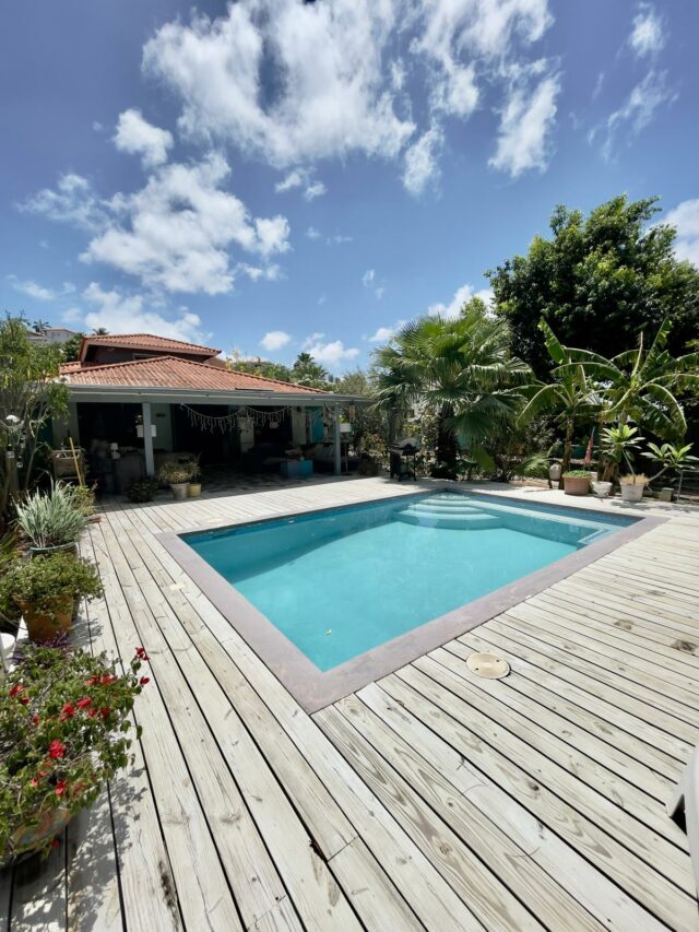 Sfeervolle villa met appartement en zwembad te huur in Bottelier-5