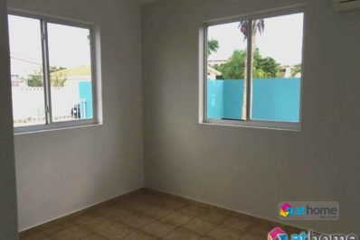 Ruime-Woning-in-het-Centraal-Gelegen-Salinja-te-Koop-12-398x266