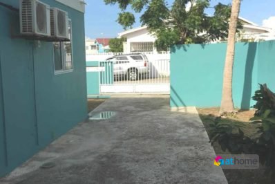 Ruime-Woning-in-het-Centraal-Gelegen-Salinja-te-Koop-7-398x266