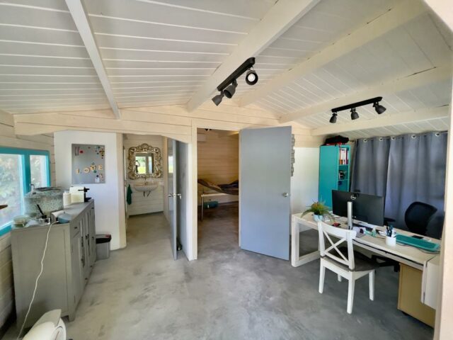 sfeervolle villa met appartement en zwembad te huur in Bottelier