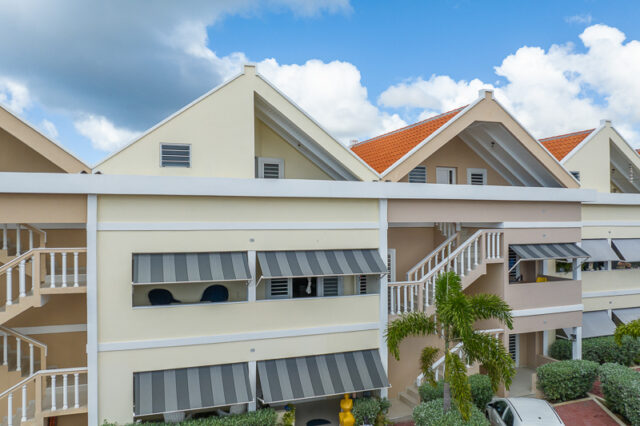 Royaal Penthouse in Otrobanda te Koop_002-1