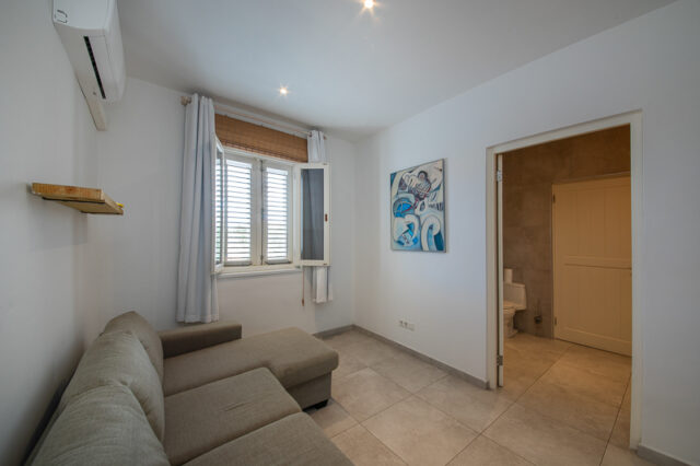 Royaal Penthouse in Otrobanda te Koop_024