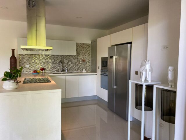 Fantastisch Modern Gemeubileerd Appartement te Huur 3