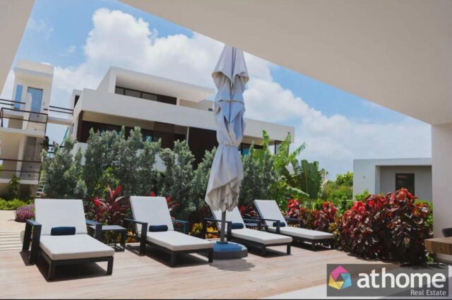 Moderne Villa LXRY Resort met shared Zwembad Jan Sofat te Koop 9