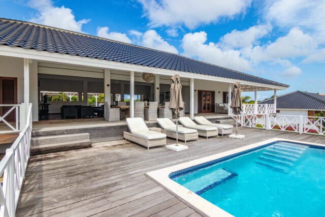 Luxe Villa met Zwembad en Appartement op Vista Royal te Koop IMG_0675