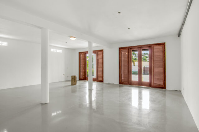 Luxe Villa met Zwembad en Appartement op Vista Royal te Koop IMG_0722