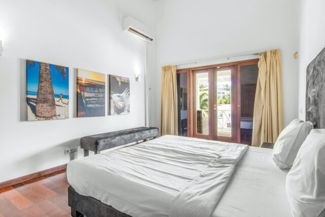 Luxe Villa met Zwembad en Appartement op Vista Royal te Koop IMG_0743