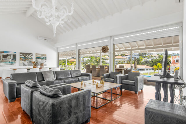 Luxe Villa met Zwembad en Appartement op Vista Royal te Koop IMG_0779