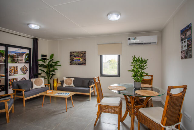 Twee percelen met een Bedrijfswoning:kantoor aan de Weg naar Westpunt te Koop9