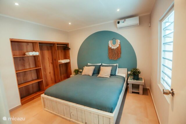 Luxe Gerenoveerde Villa in Jan Thiel te Koop 12