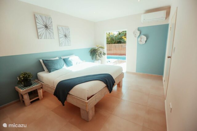 Luxe Gerenoveerde Villa in Jan Thiel te Koop 15