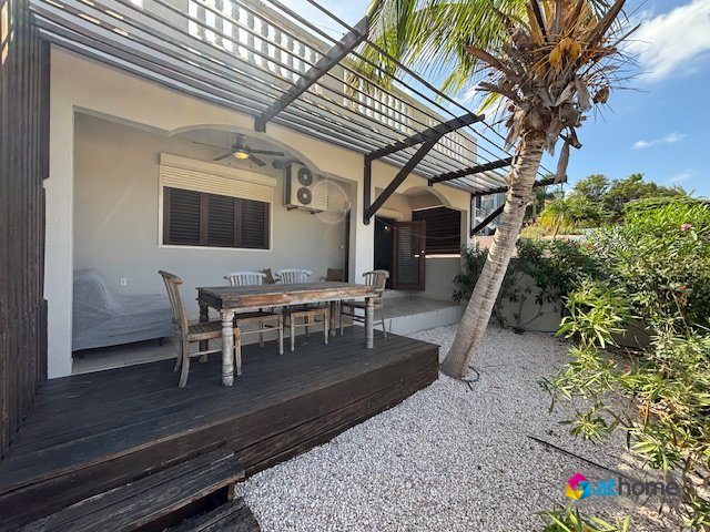 Ruim Appartement te Jan Thiel te Huur