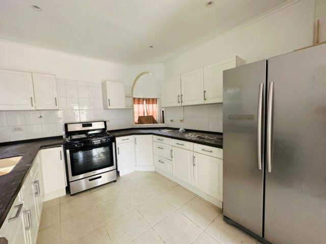 Ruime Woning Juliana Residence te Koop 18