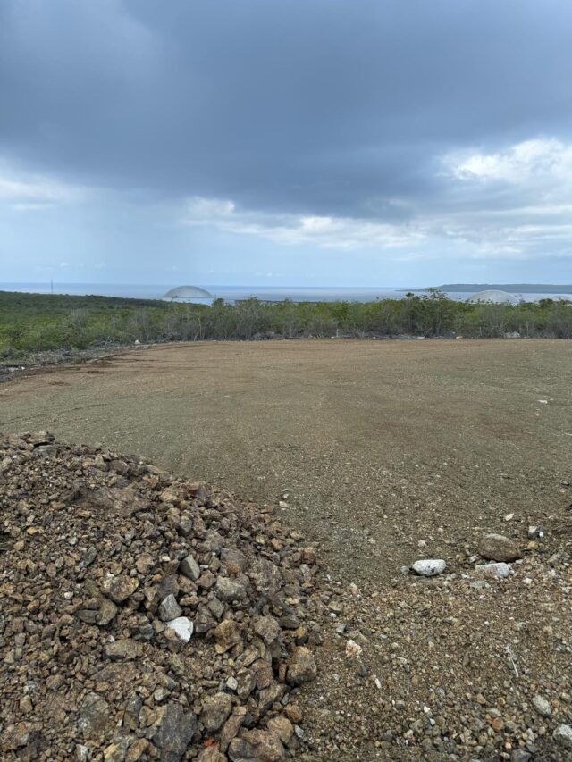 Prachtige Kavel met Uitzicht op Zee te Koop foto 2