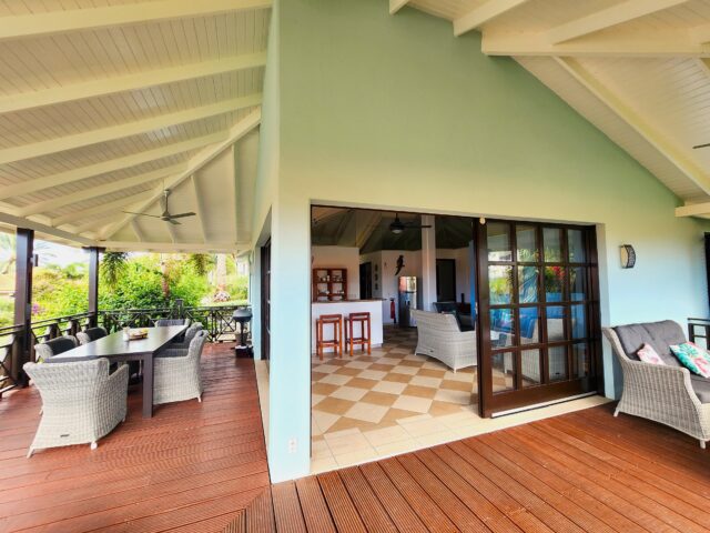 Blue Bay Beach Villa - veranda 3